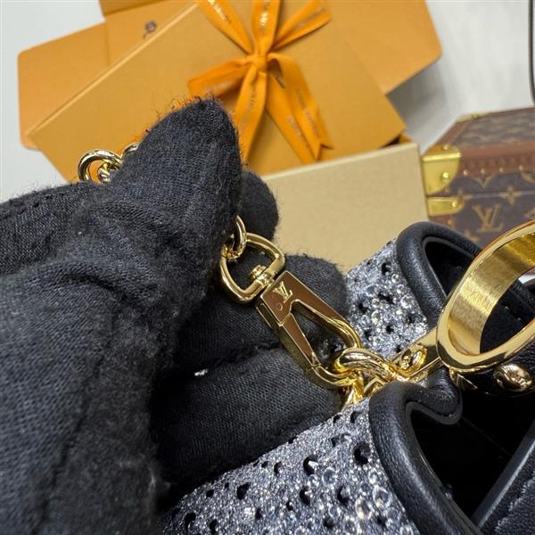 2026120164335791 830